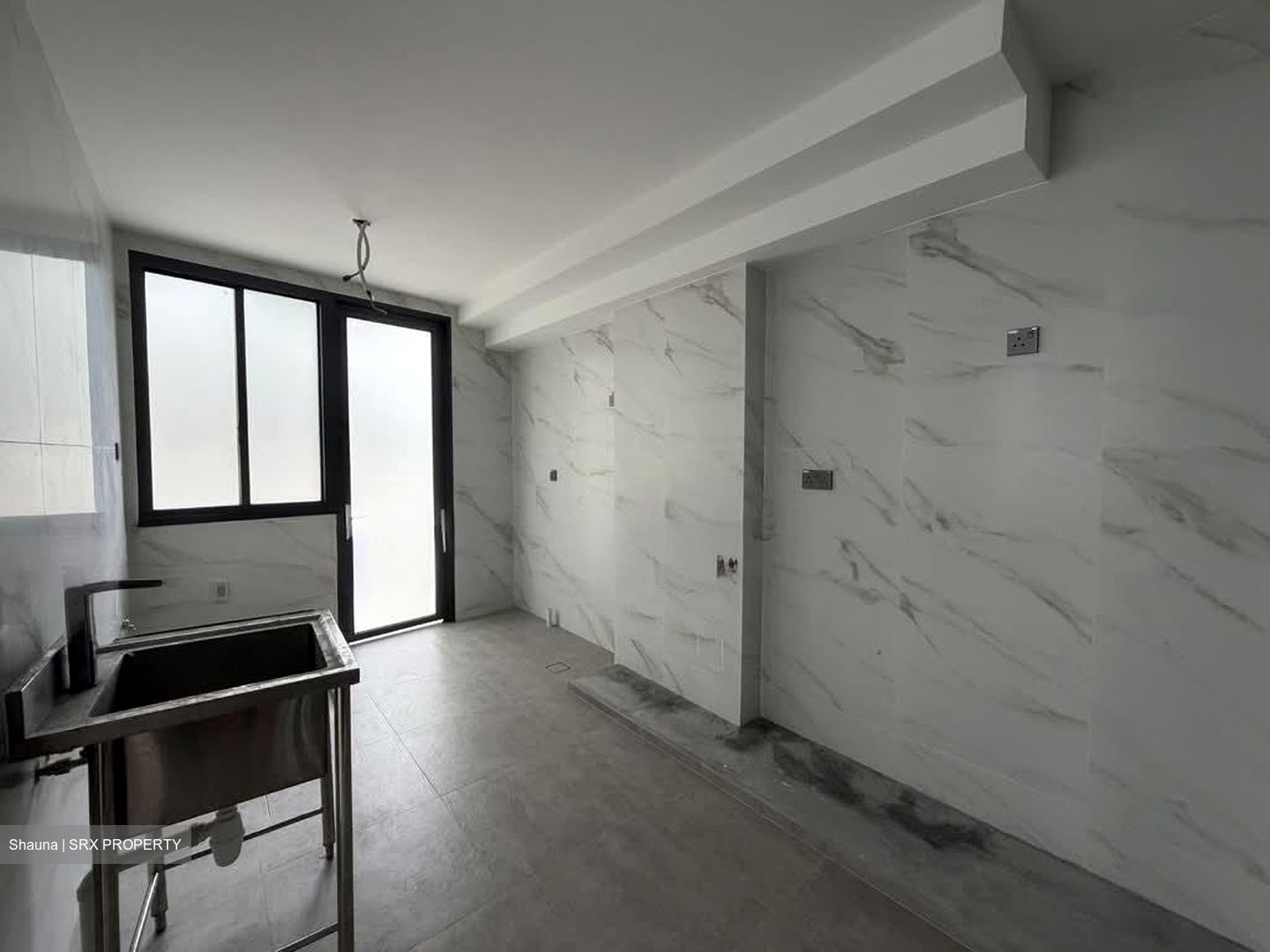 Simon Lane (D19), Terrace #536574111